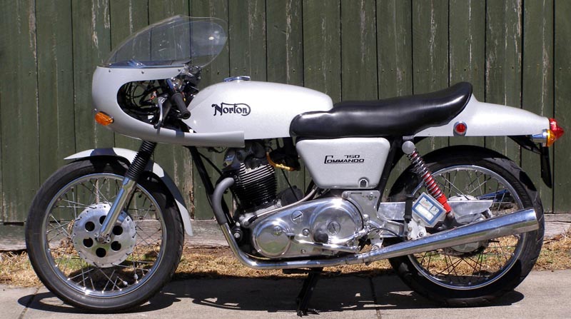 1970 Norton Commando Fastback  left side view 