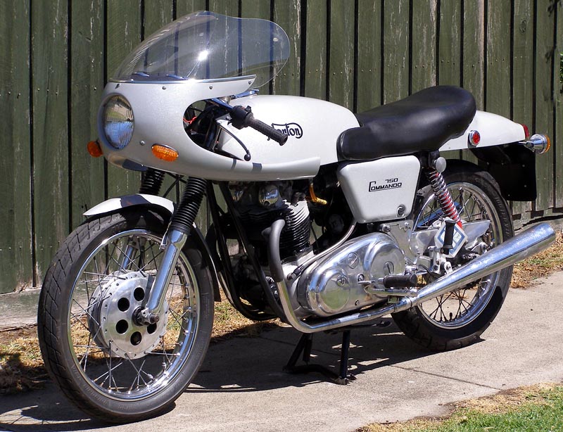 1970 Norton Commando Fastback front 3/4 left view 